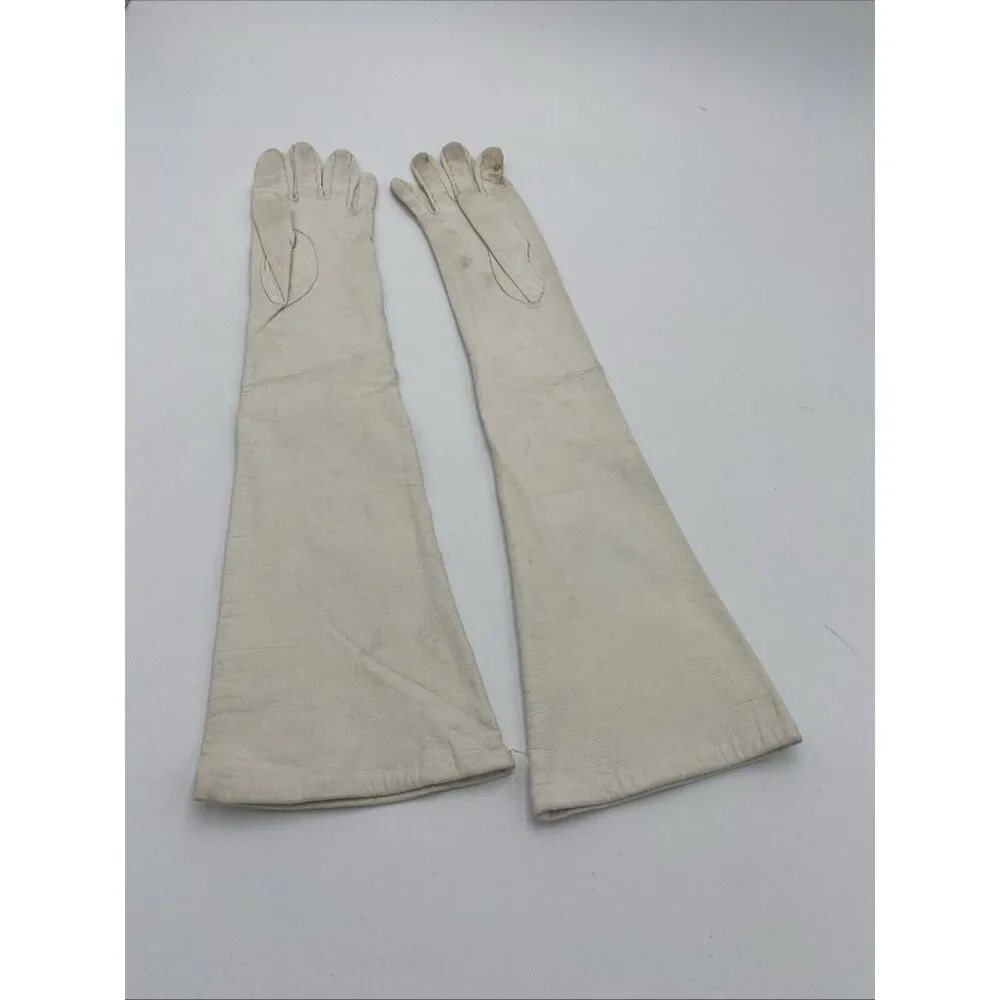 Vintage Womens Saks Fifth Avenue White Leather Long Gloves 7 1/2 Made in France